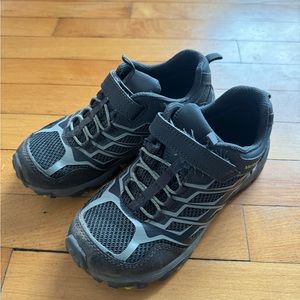 Merrell waterproof hiking sneaks